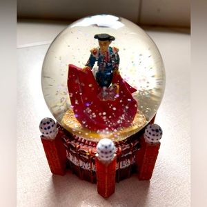 Spanish toreador snow globe souvenir